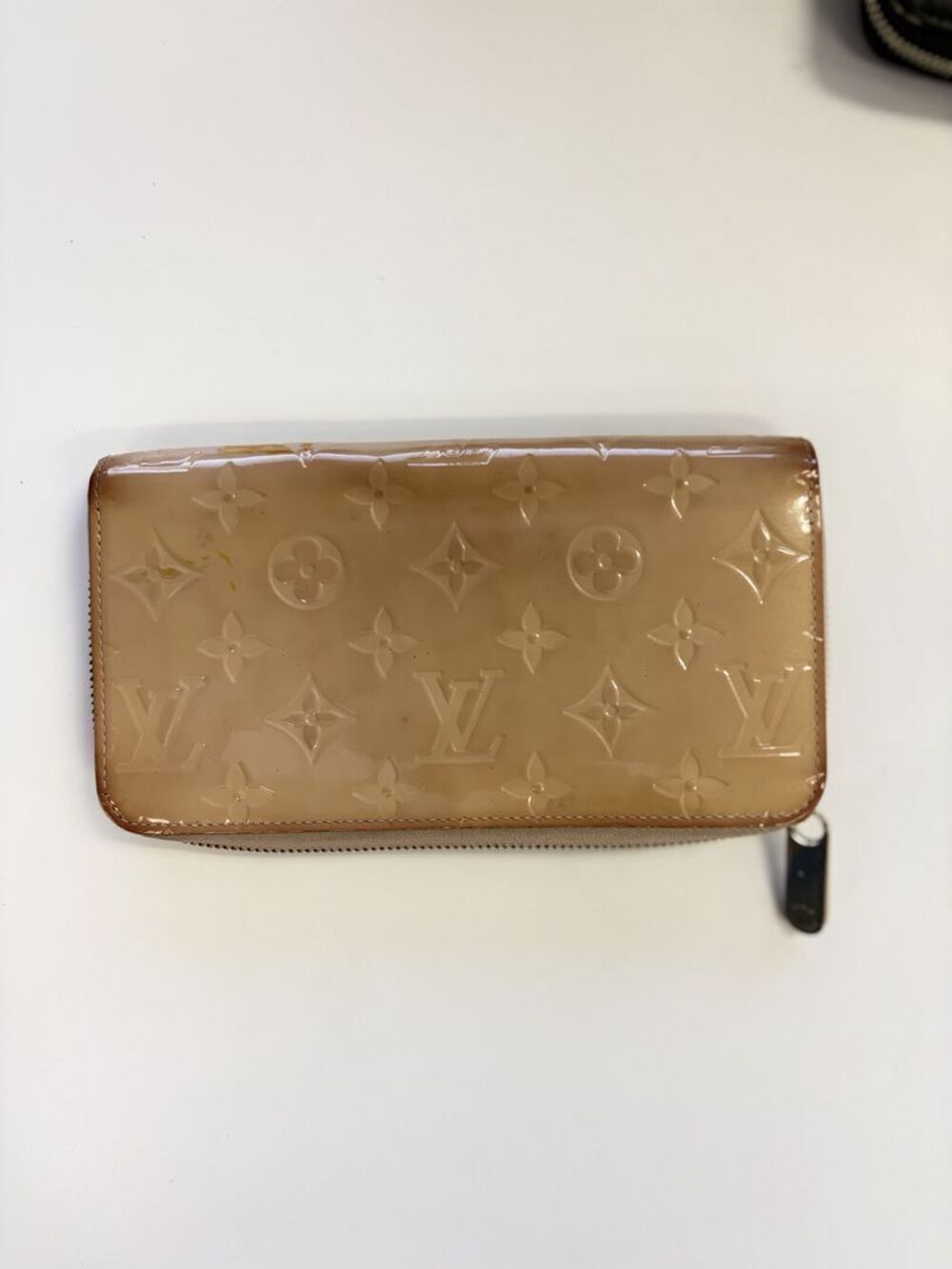 Louis Vuitton Monogram Vernis Zippy Wallet Amber